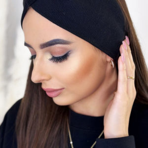 Prążkowana czarna opaska na głowę Ruth - CZARNY