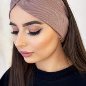 Prążkowana mocca opaska na głowę Ruth - MOCCA