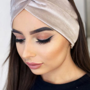 Welurowa beżowa opaska na głowę Shelli - beżowy